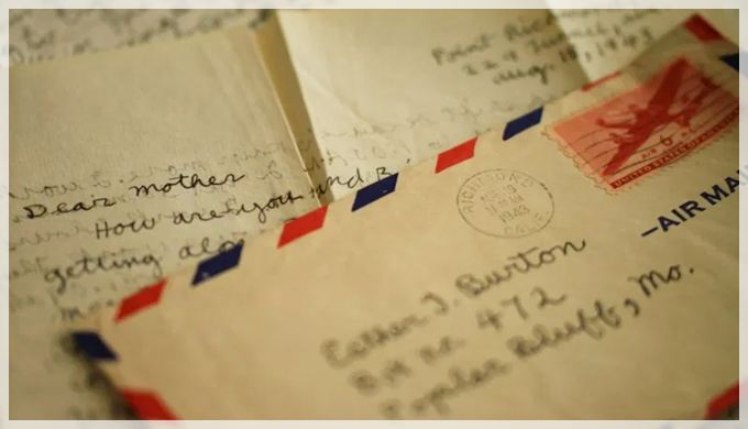 7円で海外の友達や家族に年賀状を送ろう 海外に送る年賀状の書き方 ハガキのウラの郵便情報